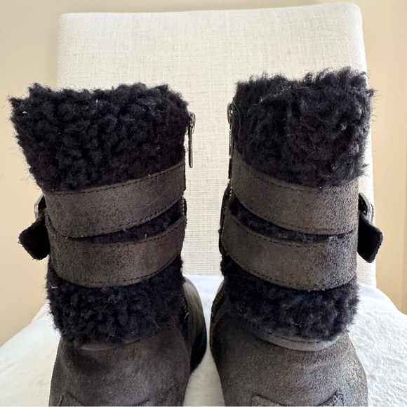 UGG BLAYRE III BLACK ZIPPER SHEARLING US 7 - Picture 12 of 16